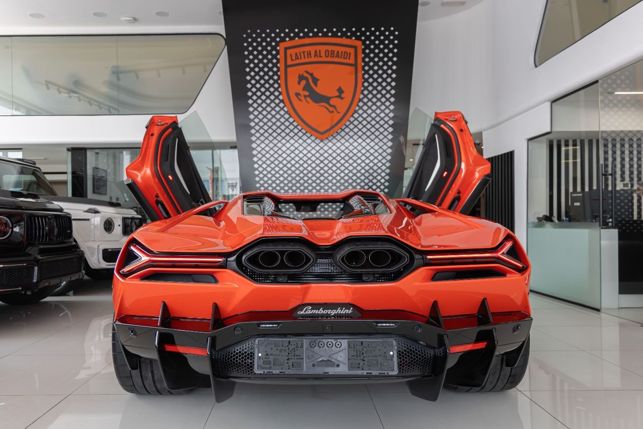 Lamborghini Revuelto 6.5L V12 Hybrid Lamborghini Revuelto 2024 Fully Carbon Fiber