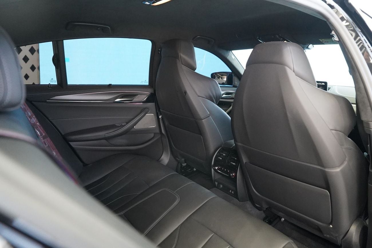 بي أم دبليو M5 COMPETITION PACK