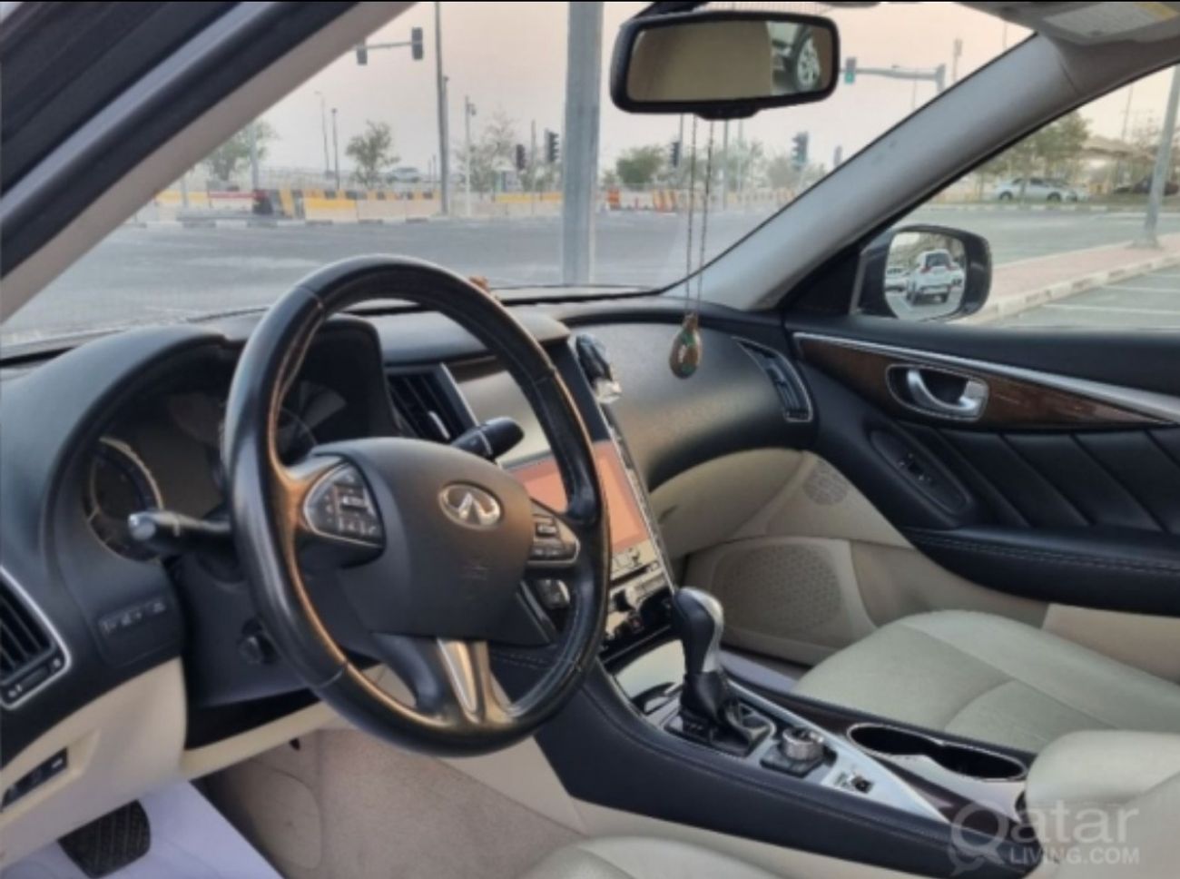 Infiniti Q50 Turbo 2.0L