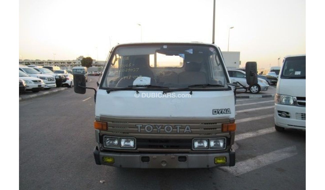 Toyota Dyna TOYOTA DYNA TRUCK RIGHT HAND DRIVE (PM1114)