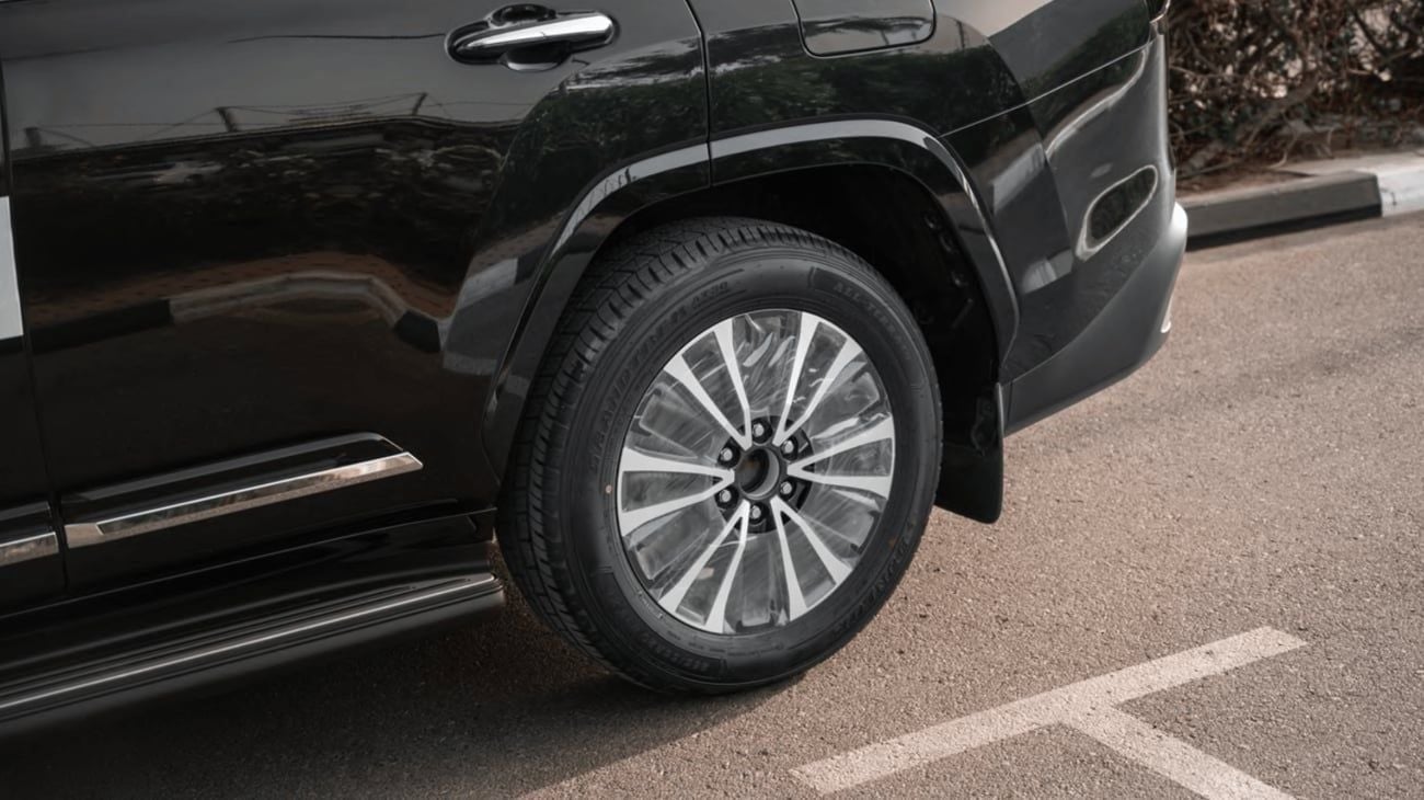 Lexus LX 500 SIGNATURE - 3.3L Diesel - 304 hp - Euro4 - 7 seats - 2026 3.3L Dsl - 7 seats - Mark Levinson - 25 Speakers - 2026