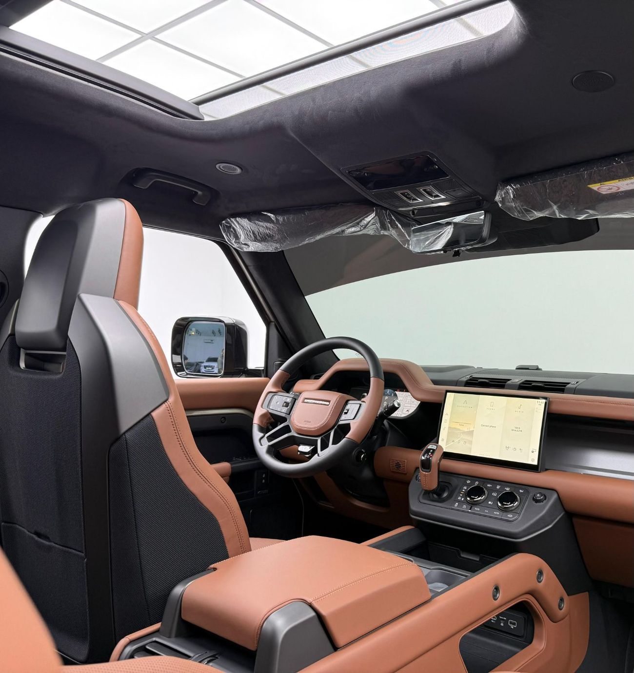 Land Rover Defender 110 P635 OCTA V8 *Brand New* 2025 Land Rover Defender 110 Octa, 2030 LR Warranty + Service Pack, Ful