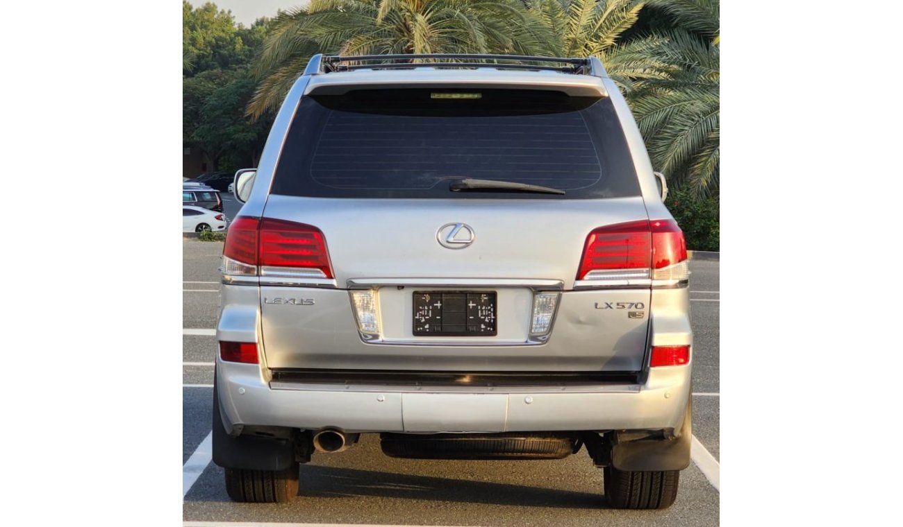 Lexus LX 570