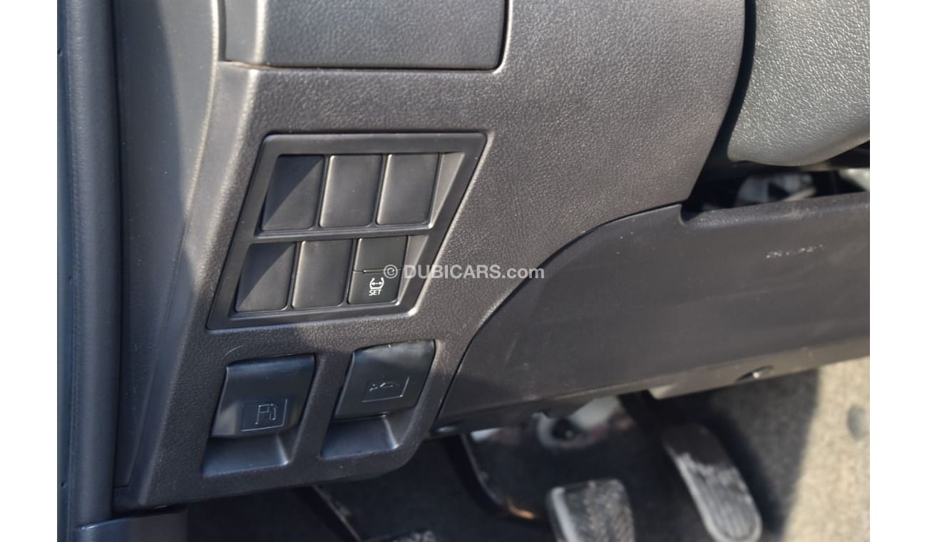 تويوتا هيلوكس 2022 MODEL: TOYOTA HILUX 2.4L 4x4 M/T STD,  CHROME BUMP, 5 STR