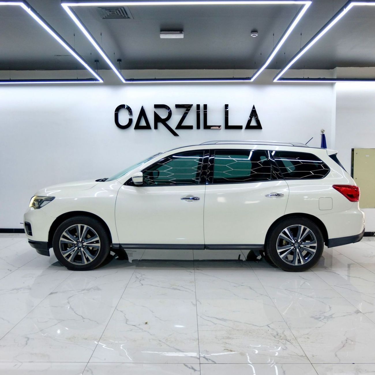 Nissan Pathfinder SL 3.5L (271 HP) AED 1,175 P.M | 0% Down Payment l Nissan Pathfinder SL l 100K KMS Service Done in A