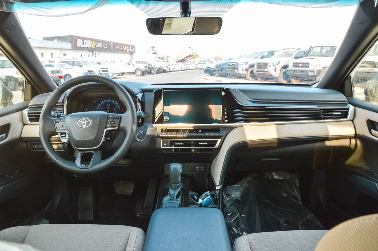 تويوتا كامري GLE 2.5L FWD PETROL SEDAN 2026