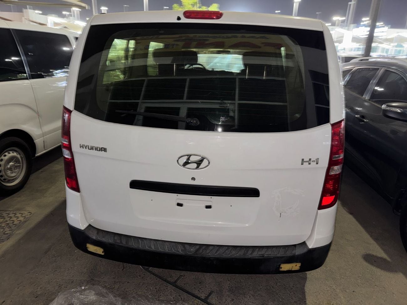 هيونداي H-1 GL هيونداي H1 | 2.4 لتر | 2014 | خليجية | خالية من الحوادث | بحالة ممتازة