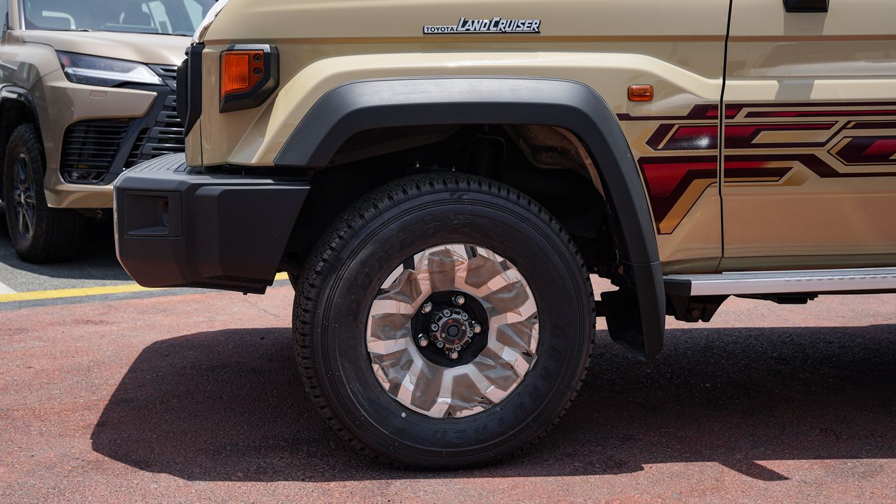 Toyota Land Cruiser 70