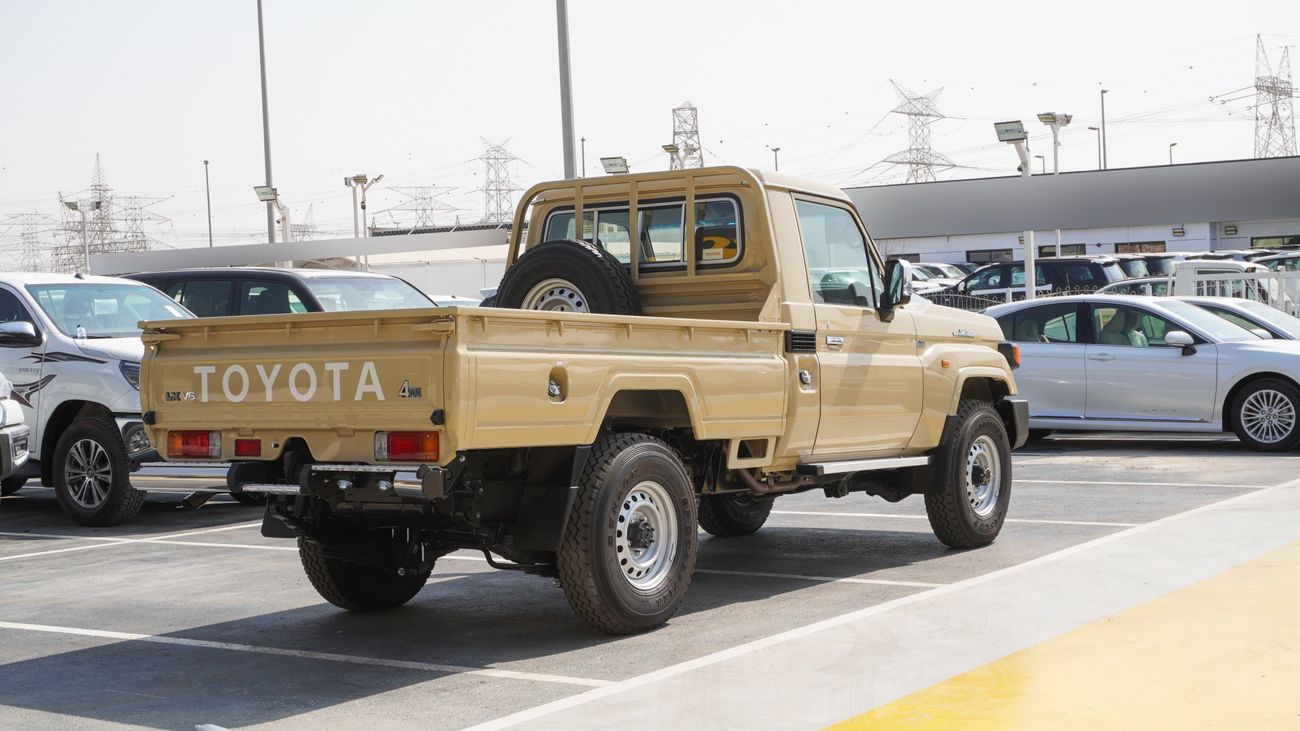 Toyota Land Cruiser Pick Up LX 4.0 L V6