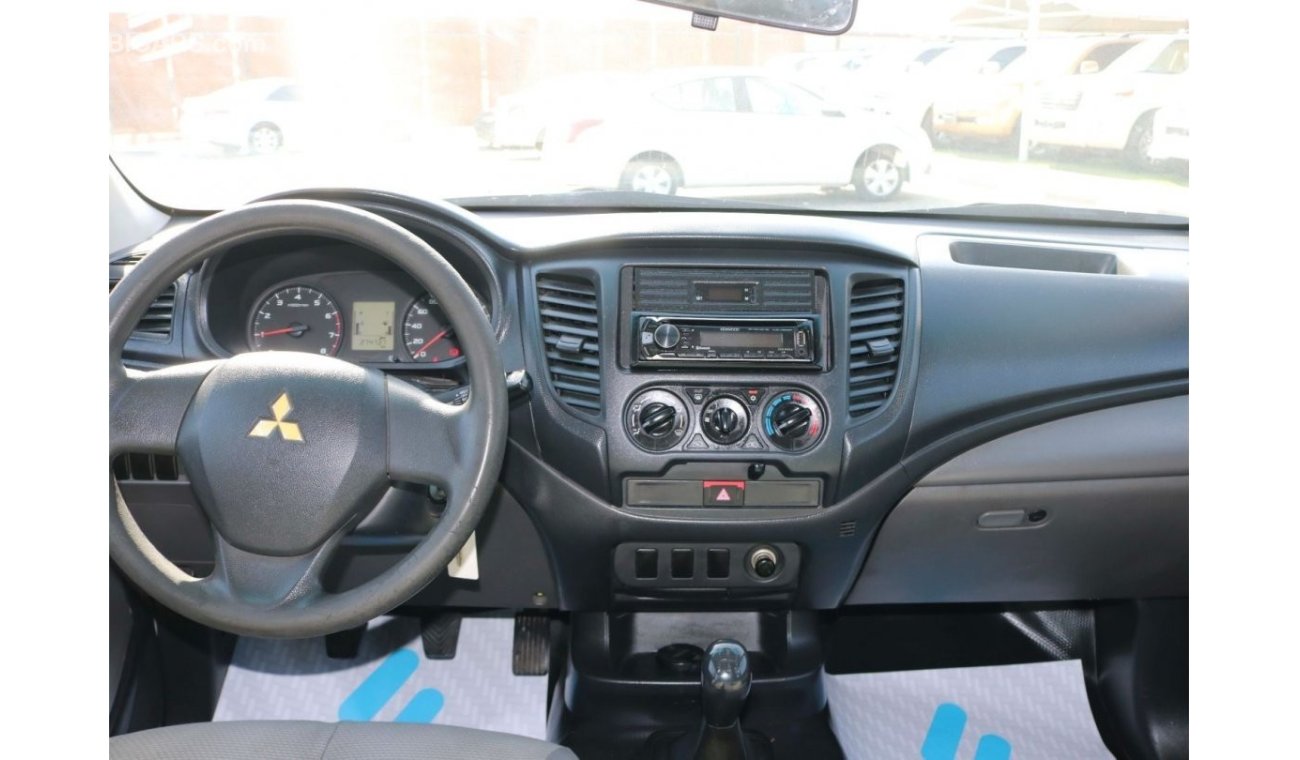 ميتسوبيشي L200 2016 | L200 4X2 - DOUBLE CABIN PICKUP WITH GCC SPECS AND EXCELLENT CONDITION