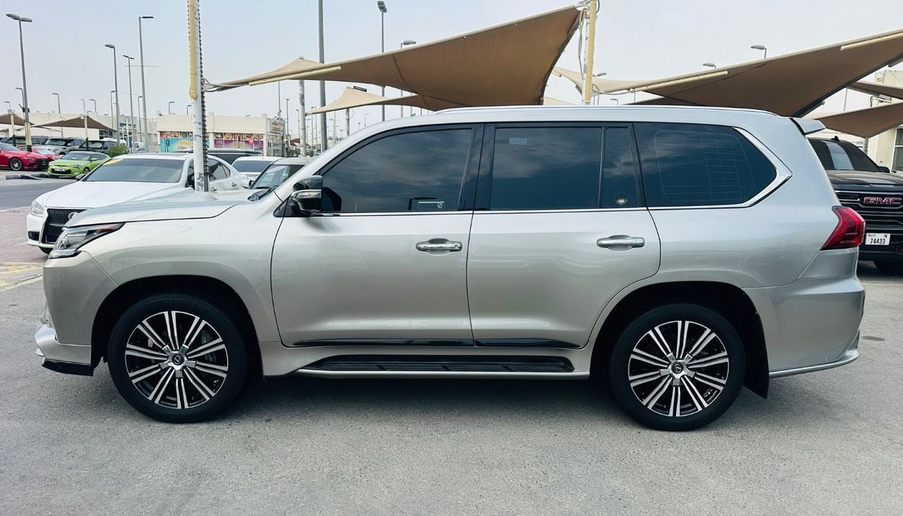 Lexus LX570 SIGNATURE