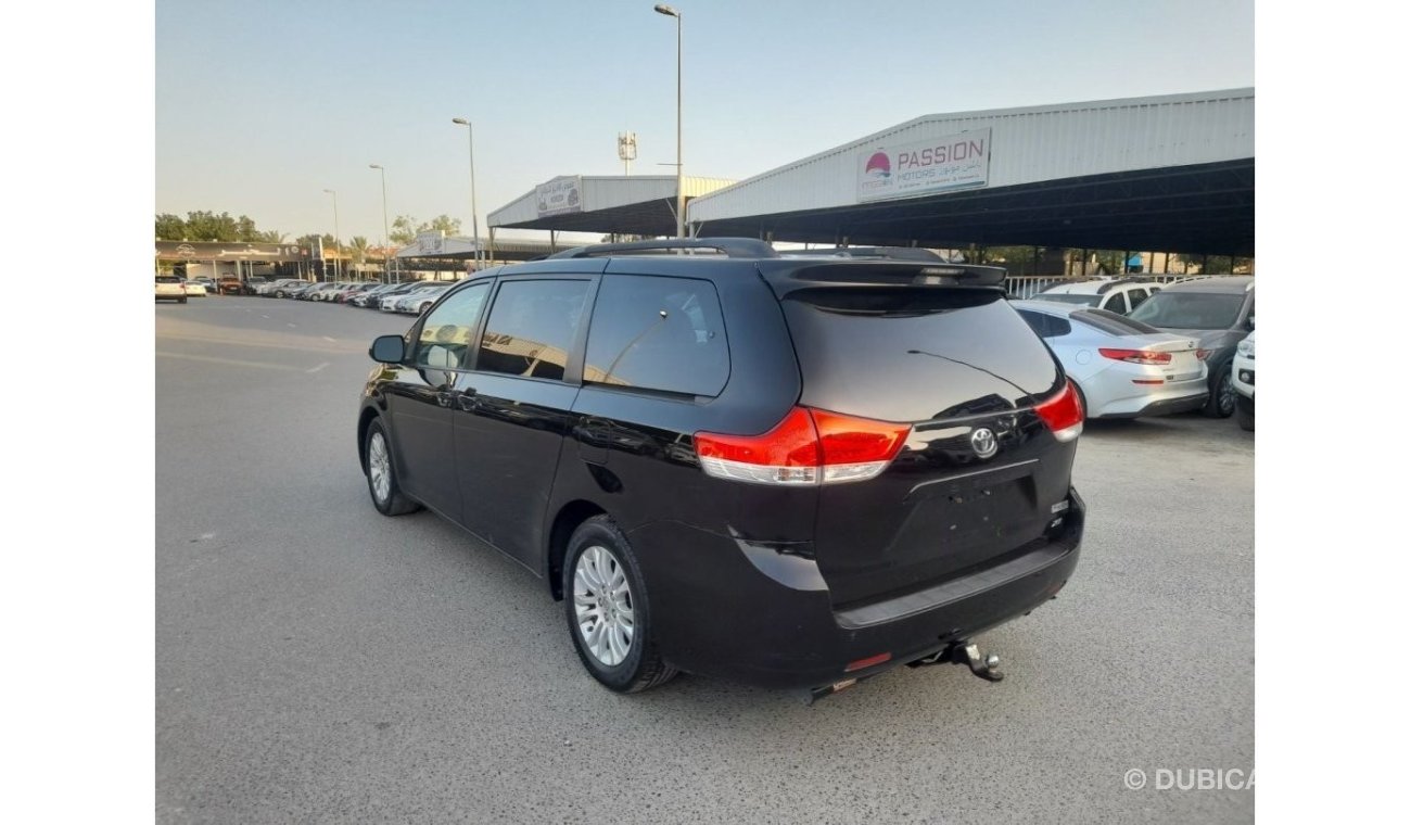 Toyota Sienna Toyota Siena 2012 xle