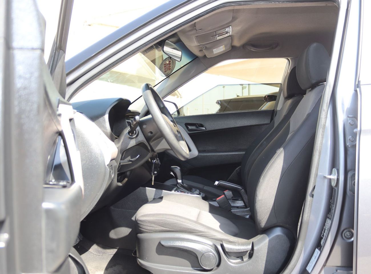 هيونداي كريتا هيونداى كريتا -2020 - خليجى بدون حوادث - محرك 1.6L - ممشى 88000 بحاله ممتازه