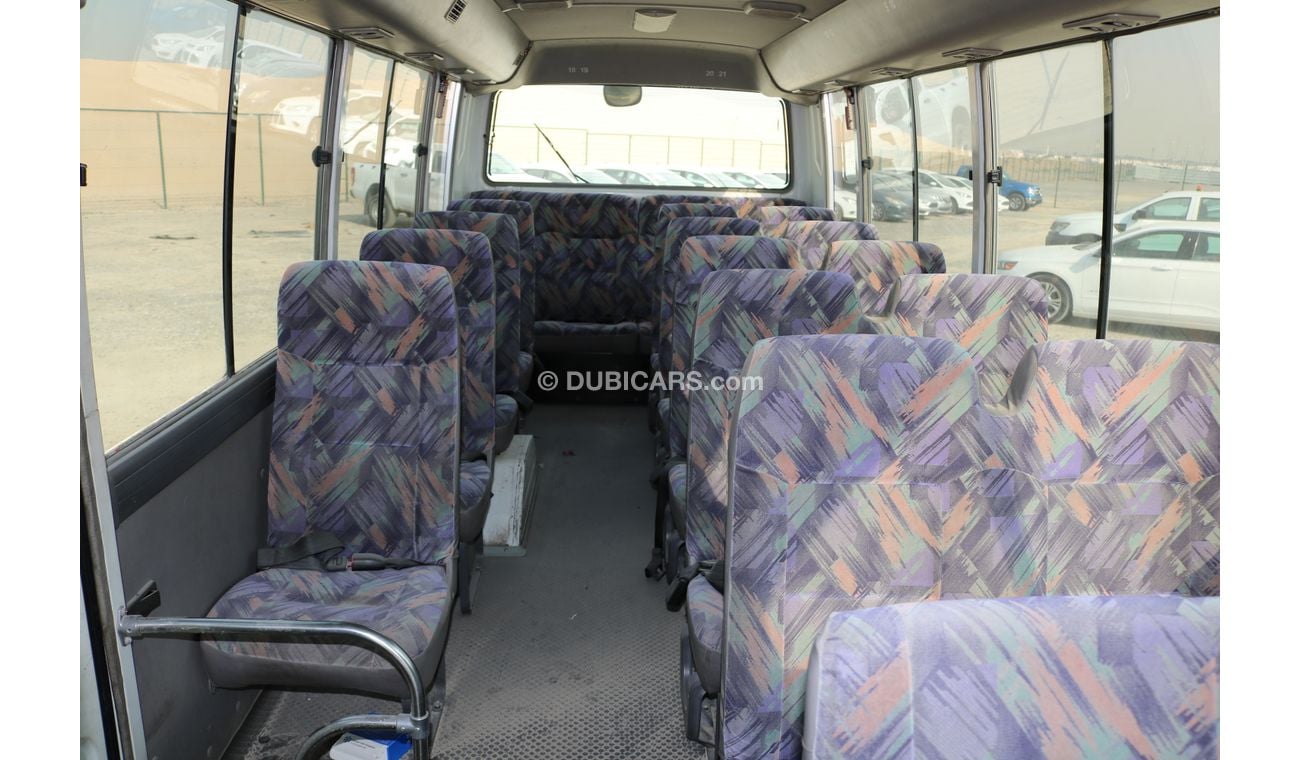 نيسان سيفيليان DIESEL 26 SEATER BUS