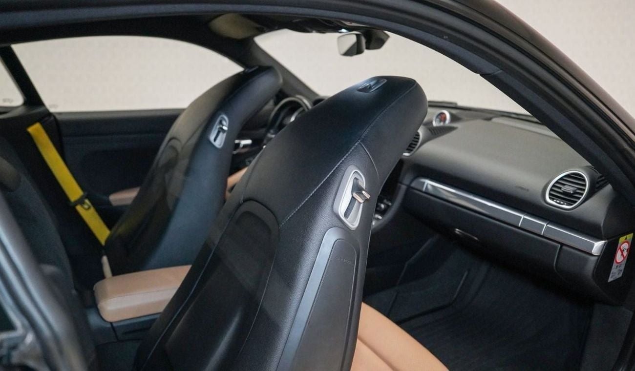 Porsche 718 Cayman Cayman - Warranty until Feb 2025 - Approved Prepared Vehicle