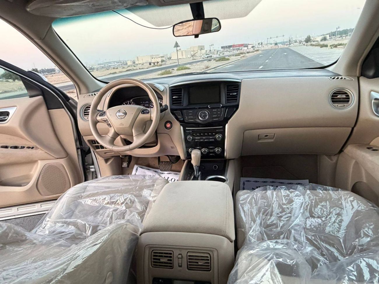 Nissan Pathfinder Excellent condition inside and outside