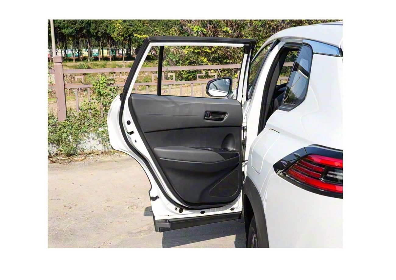 Toyota Frontlander Toyota Frontlander 2026 2.0L Twin Engine Luxury Edition colour option White and Black