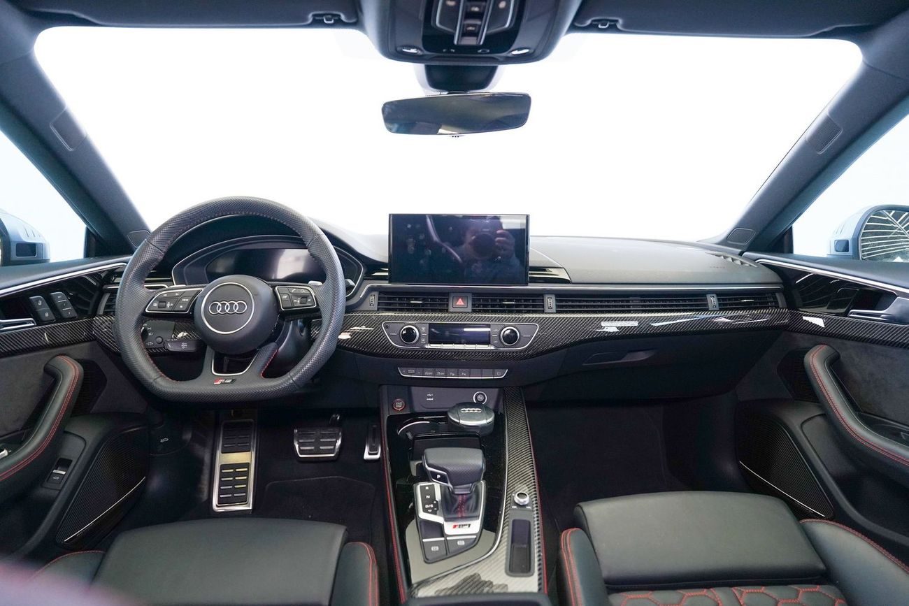 أودي RS5 TFSI quattro 2.9L (444 HP)