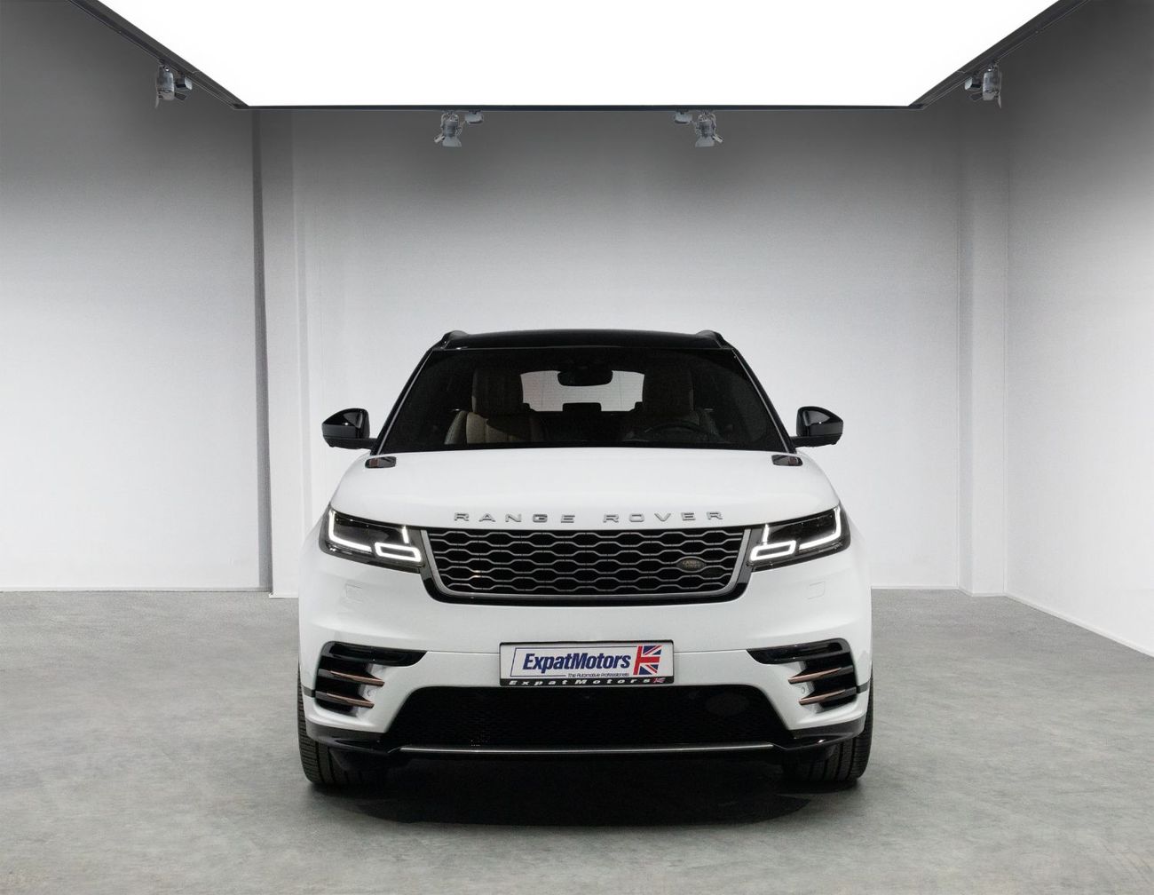 لاند روفر رينج روفر فيلار P400 R-Dynamic HSE