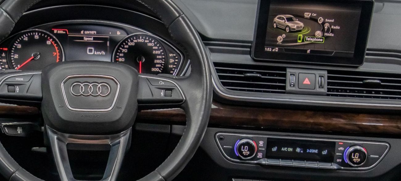 Audi Q5 45 TFSI Quattro 2.0L 1,870x60 • 0% DP • 2018 Audi Q5 45 TFSI Quattro • Warranty Available • GCC •