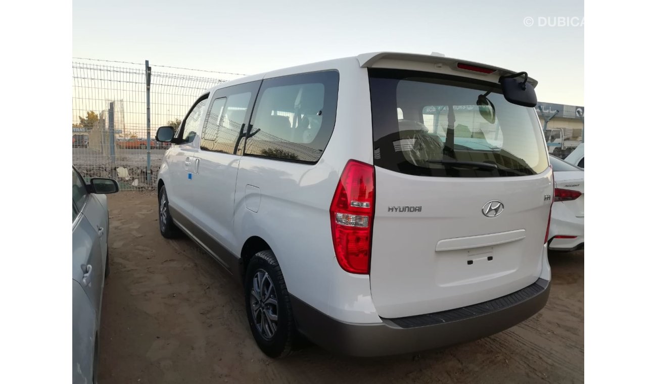 Hyundai H-1 Full Options Petrol