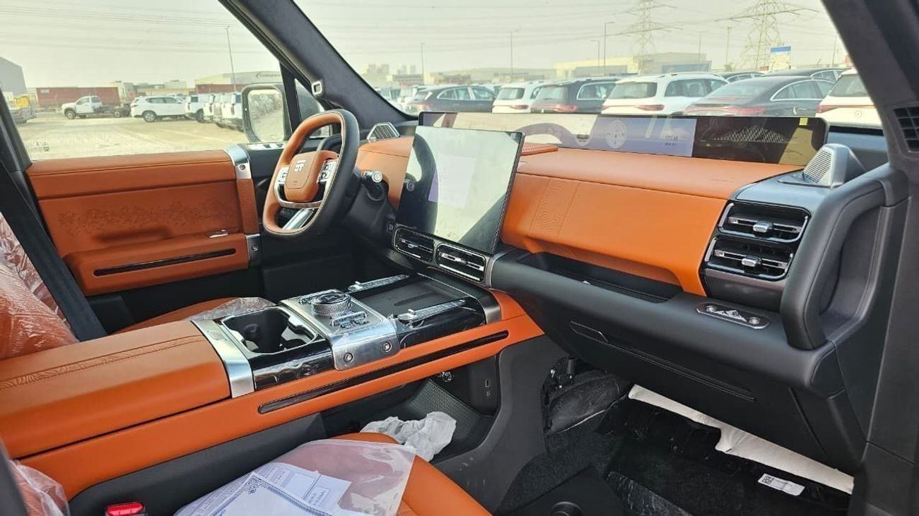 Jetour G700 Luxury 2.0T 150km Enjoy Edition 6-seater 2025 with EVS 5 YEARS WARRANTY