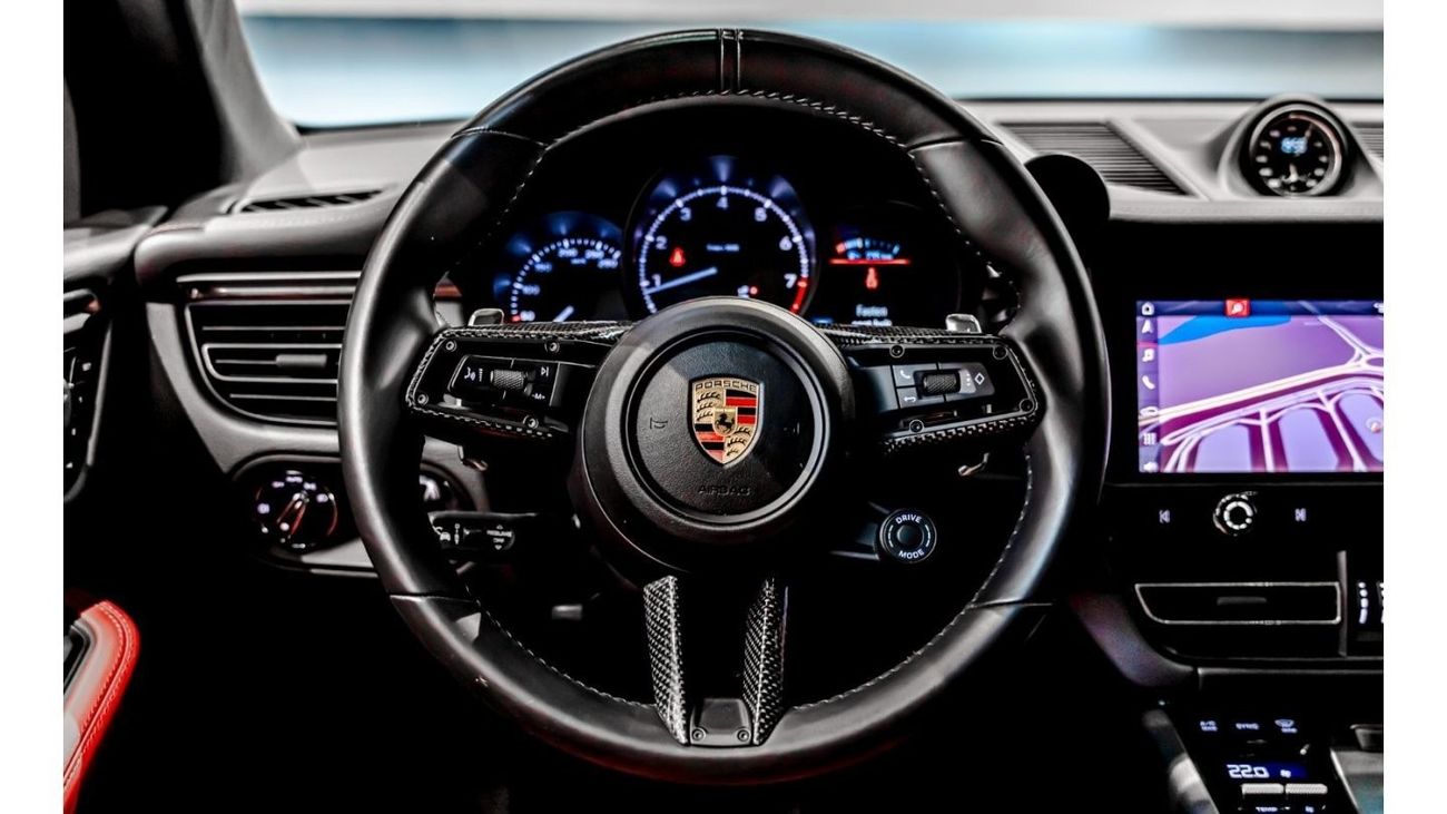بورش ماكان 2023 Porsche Macan, 2025 Porsche Warranty, Full Service History, Sports Exhaust, Low Kms, GCC