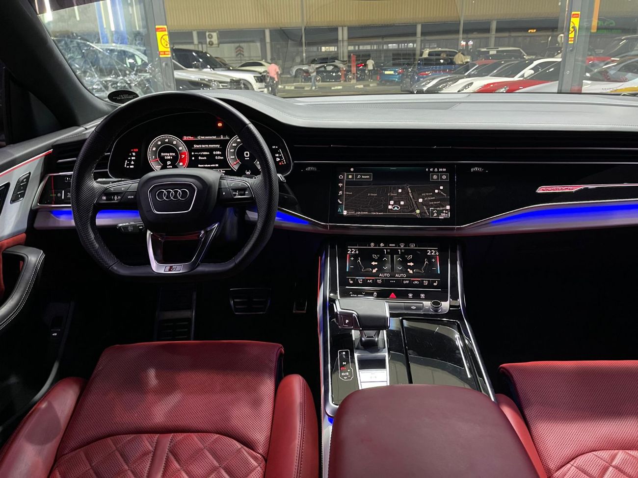 أودي Q8 55 TFSI quattro S-Line sports & Black Gloss package 3.0L (340 HP)