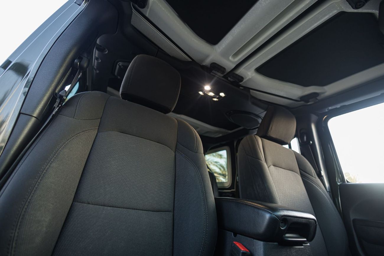 جيب رانجلر Unlimited Sport 3.6L A/T