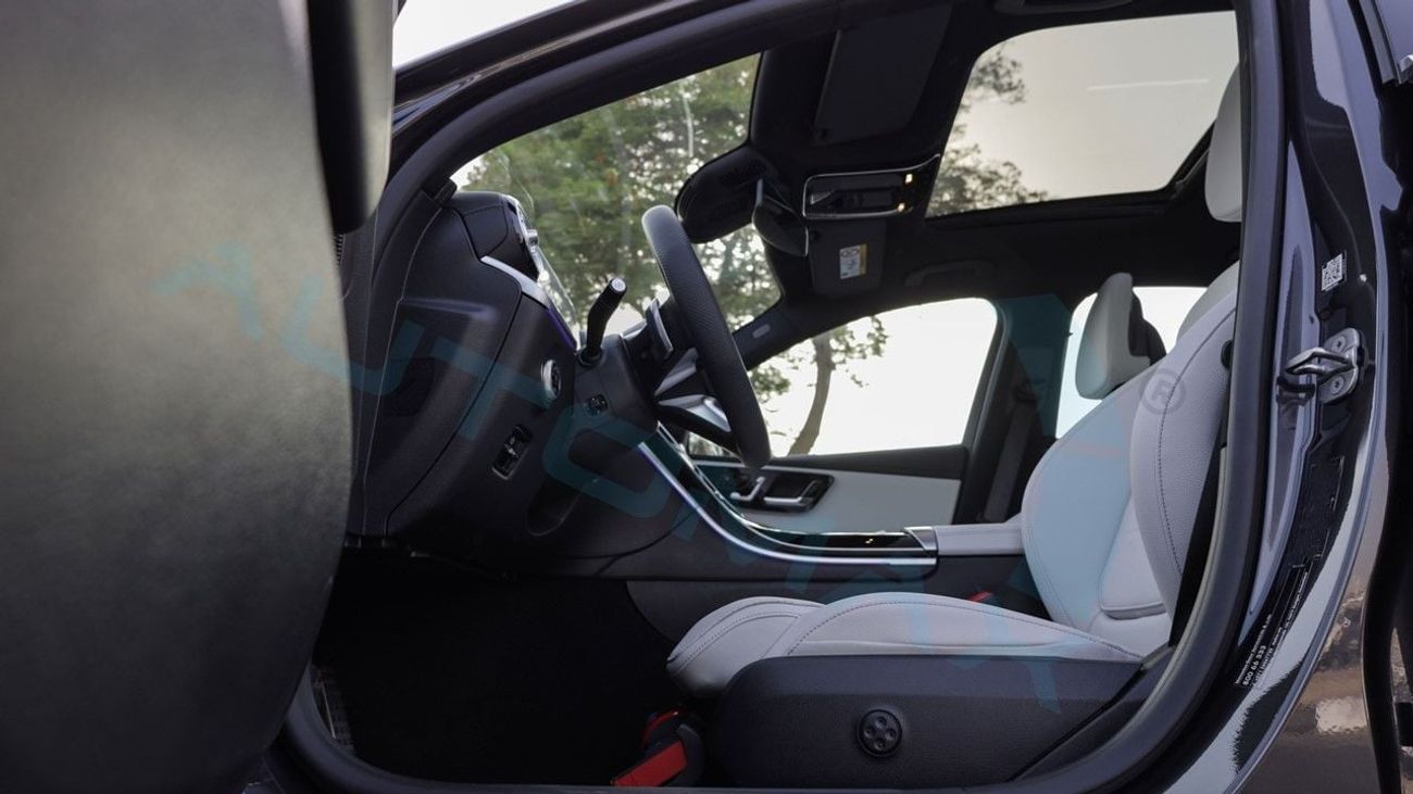 مرسيدس بنز C 200 AMG Premium EQ Boost 1.5L RWD 2026 GCC 0Km With 2 Years Unlimited Mileage Warranty @Official Dealer