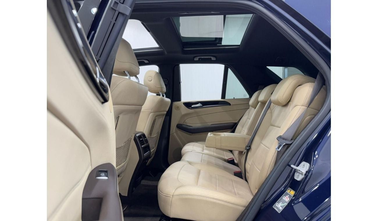 Mercedes-Benz GLE 400 4MATIC 3.0L 2017 Mercedes Benz GLE400 4MATIC, Full Mercedes Service History, Full Options, GCC