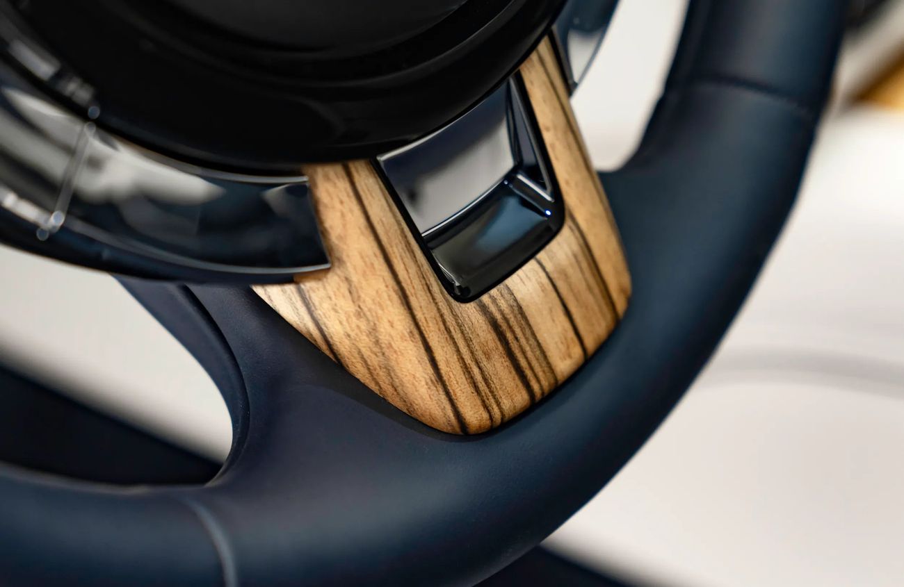 رولز رويس سبيكتر Dual Electric Motors | Warranty