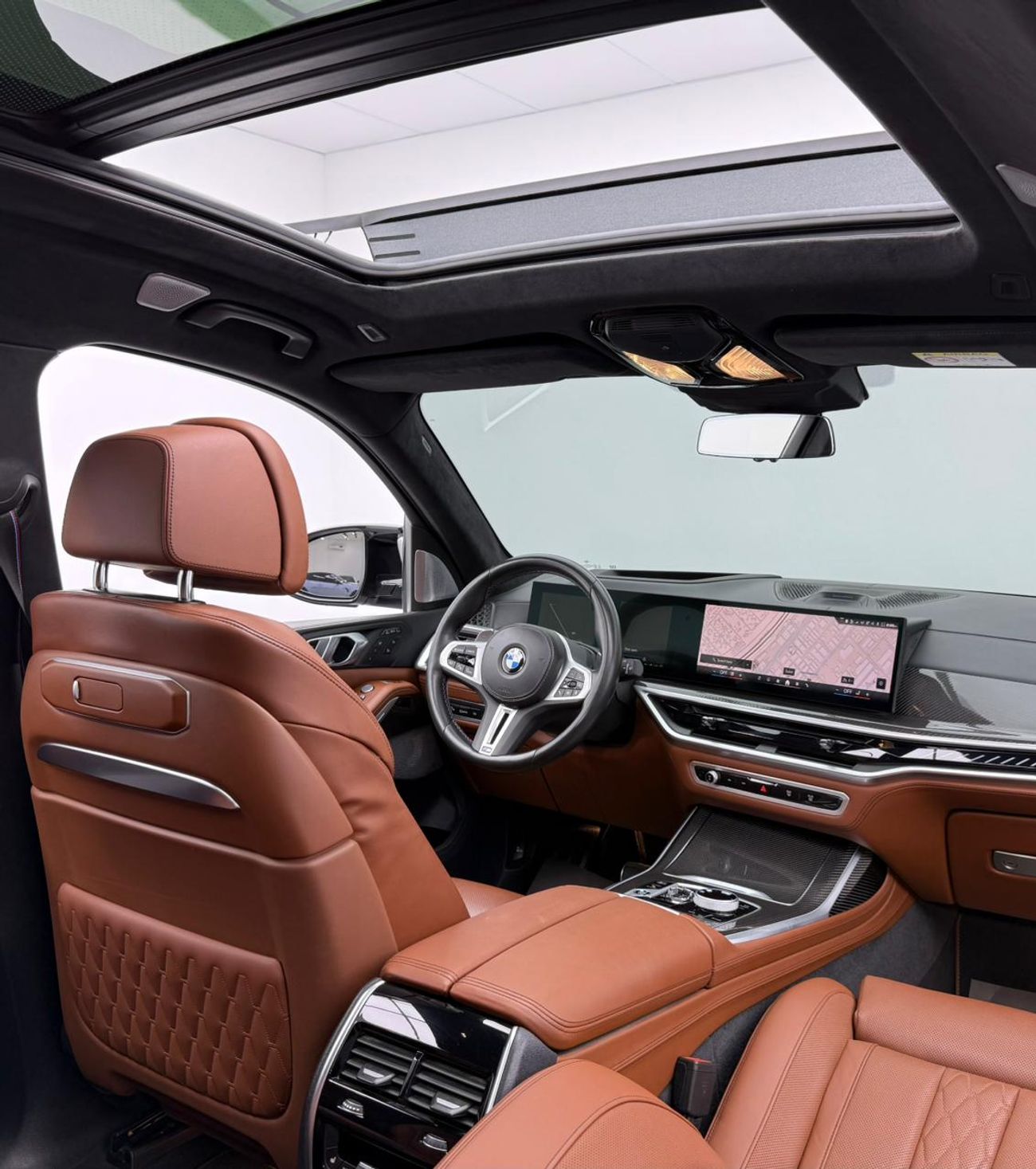 BMW X7 M60i, 4.4 Automatic. 7seats . All Wheel Drive.5doors