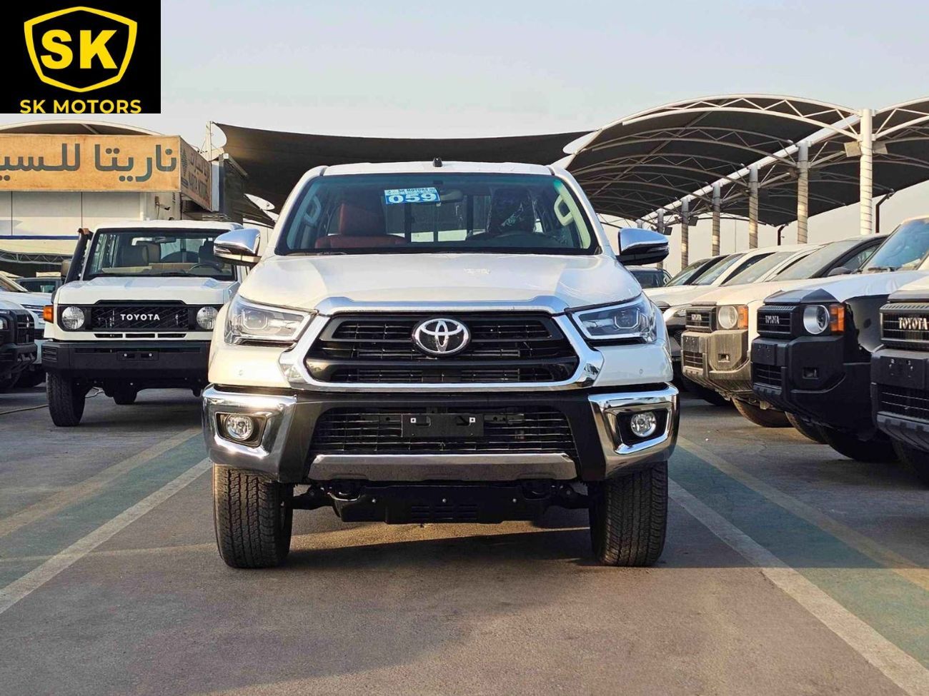 Toyota Hilux SR5 FULL OPTION / A/T / 2.4L V4 DIESEL / DVD + CAMERA / BLIND SPOT / 4WD (CODE # HDAF2)