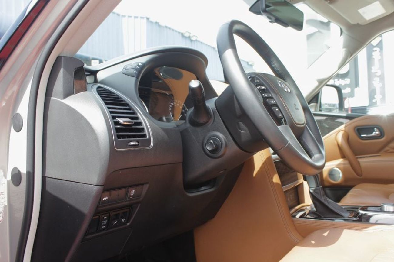 Infiniti QX80 Standard 5.6L,GCC