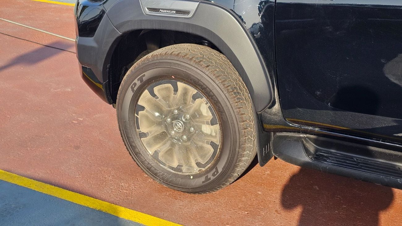 تويوتا هيلوكس 2.8 Adventure 4WD AT WITH COMPRESSOR YM2026 ATTITUDE BLACK