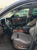 Infiniti FX50 In excellent condition and requires no expenses