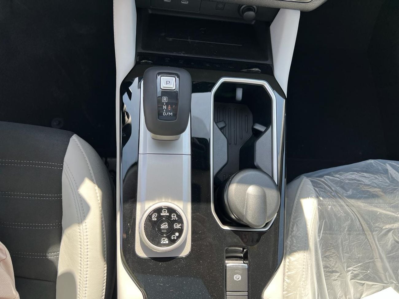 ميتسوبيشي آوتلاندر MITSUBISHI OUTLANDER H-LINE GCC 2026