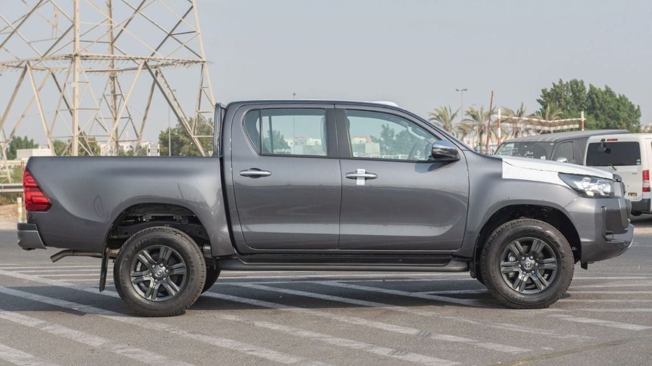تويوتا هيلوكس SGLX HILUX 2.4L AT
