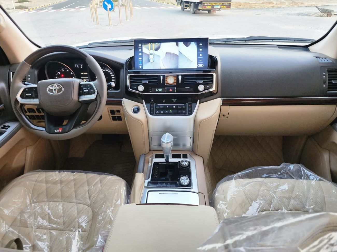 Toyota Land Cruiser VXR 5.7L 4WD UPGRADE 2024