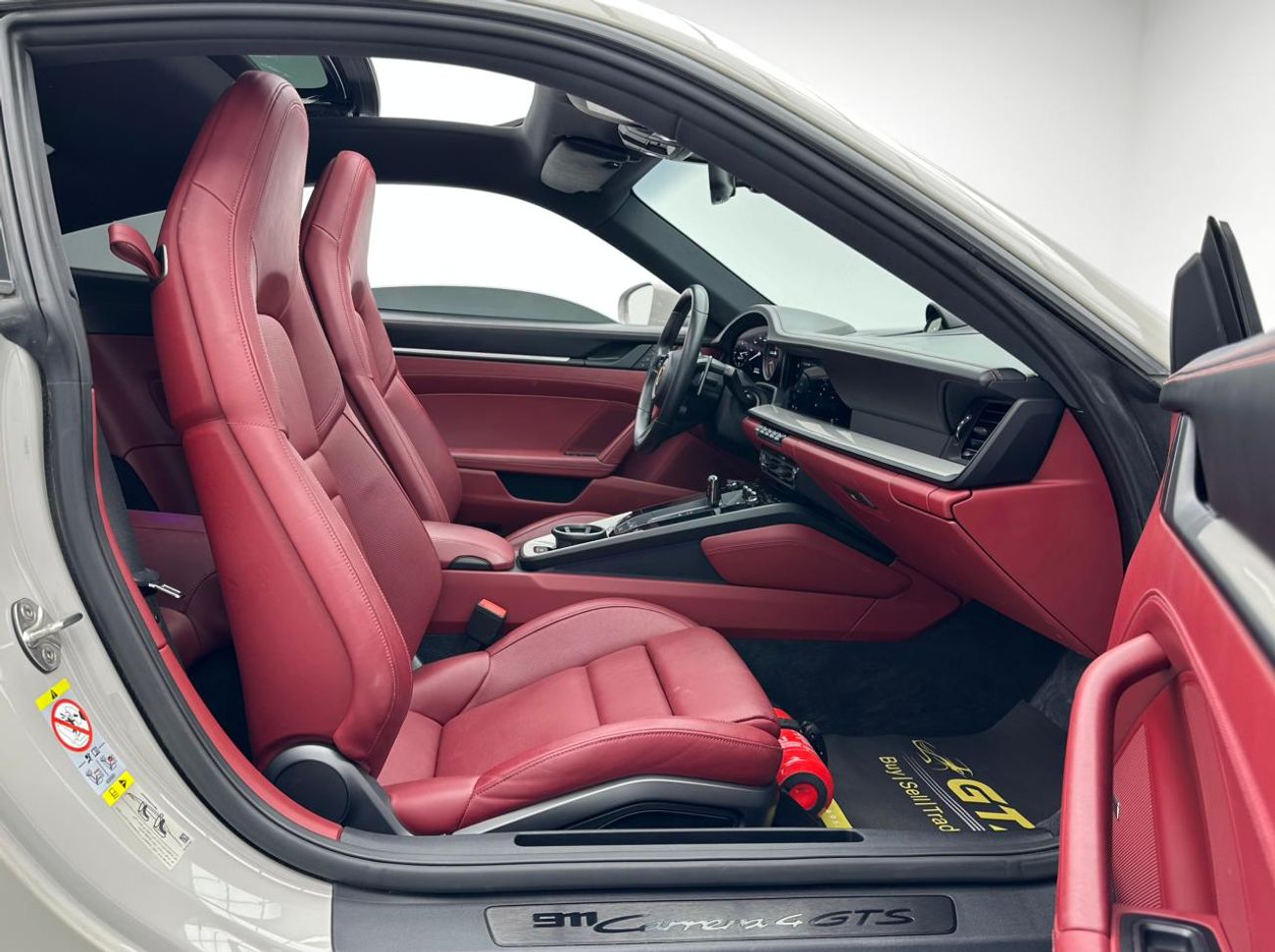 Porsche 911 Carrera 4GTS 3.0L (450 HP) Coupe 2022 Porsche 911 Carrera 4 GTS, 06/2027 Porsche Warranty, 06/2030 P