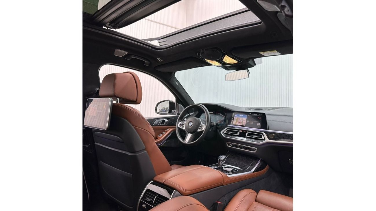 BMW X7 M50i 2022 BMW X7 xDrive50i M-Sport, Dec 2027 BMW Warranty + Service Pack, Full Options, Low Kms, GCC