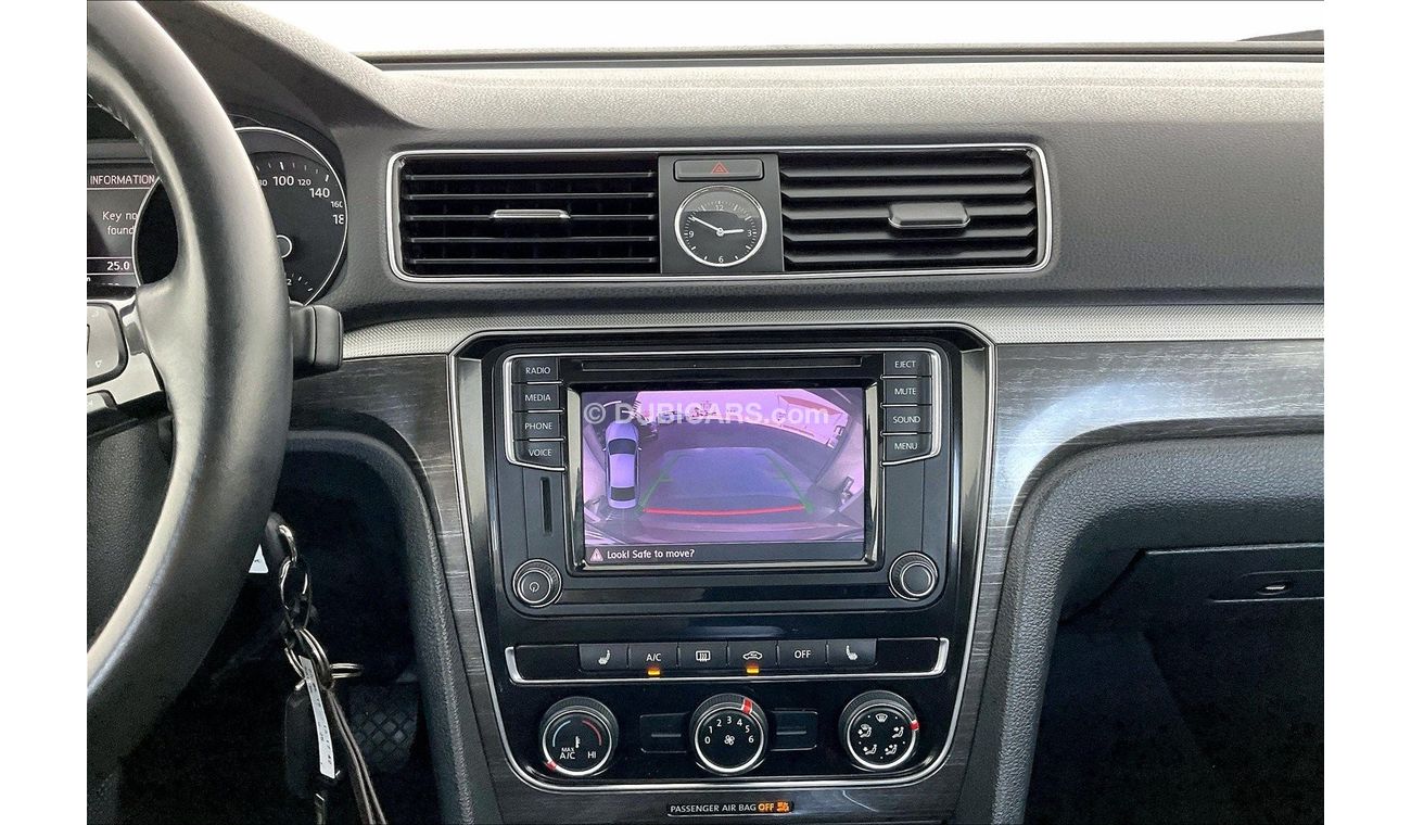 Volkswagen Passat SE