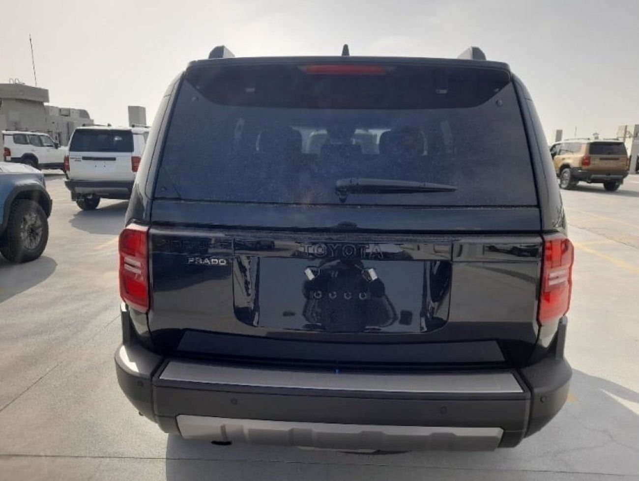 تويوتا برادو 2.4L Turbo Petrol Luxury NEW FACE LEFT MODEL 2024