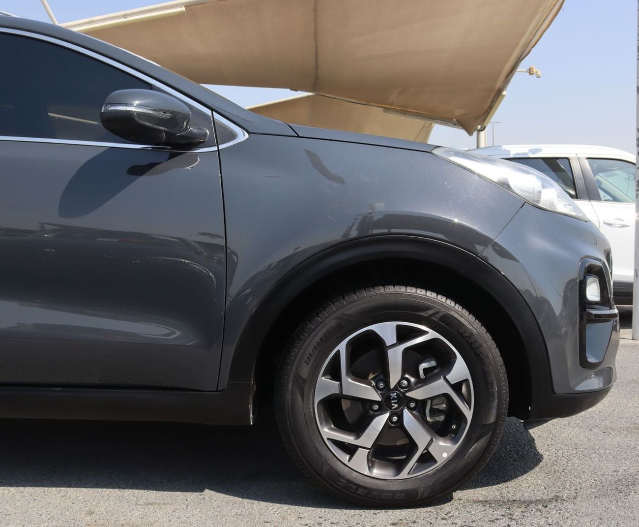 Kia Sportage LX STD EX 2.0L (155 HP) Kia Sportage 2020 GCC in excellent condition, 91,000 km, 2.0L engine, price