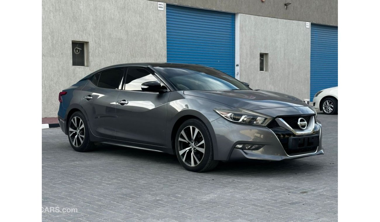 Nissan Maxima SV