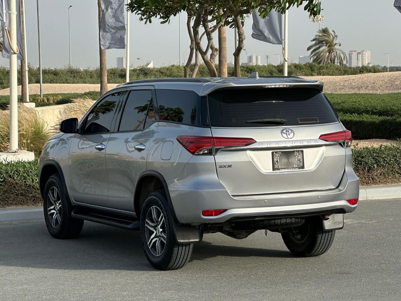 تويوتا فورتونر 2.7L EXR