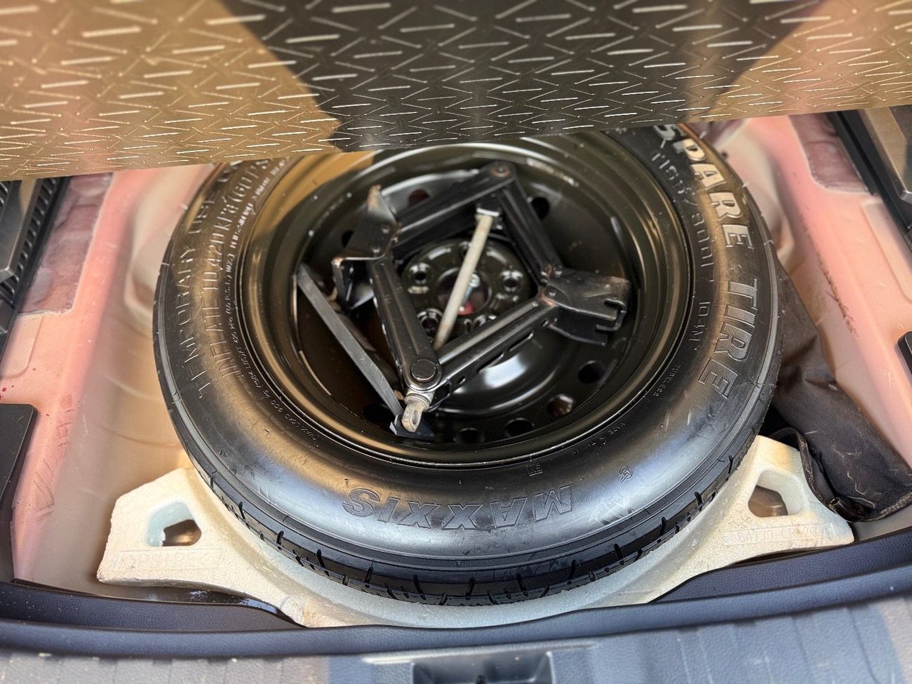 Toyota RAV4 XLE 2.5L AWD push start