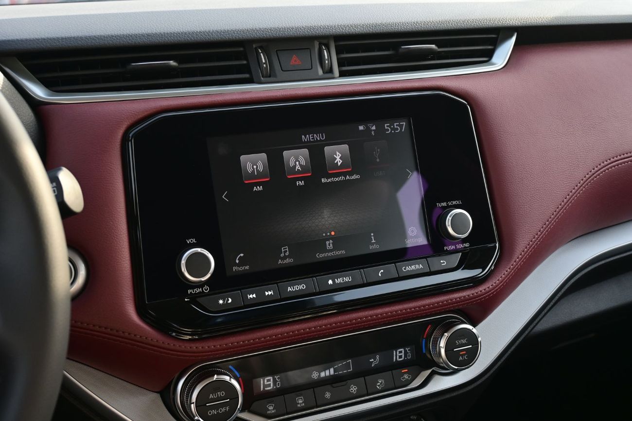 Nissan XTerra Platinum 2.5L 4WD Nissan X-Terra 2.5L Petrol, 4WD Model 2024 Color White