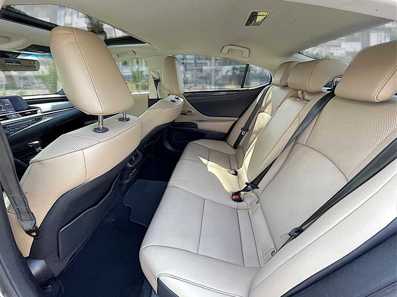 لكزس ES 350 AED 1,320 P.M | LEXUS | ES-350 | 3.5L V6 | 2020 | FREE ACCIDENT | ORIGINAL PAINT